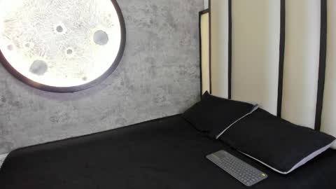 Snapshot of velvet_duo23 chatting on 04/19/26, 11:53 Stefany Y Diego online show from 04/19/26, 11:53