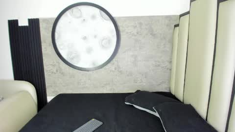 Snapshot of velvet_duo23 chatting on 04/27/26, 11:41 Stefany Y Diego online show from 04/27/26, 11:41