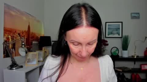 Jasmine online show from 09/12/25, 05:29