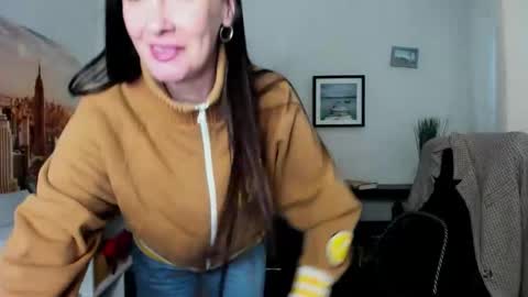 Jasmine online show from 01/05/26, 05:27