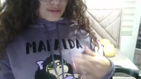 velvet_moon_v online show from 01/07/26, 01:13