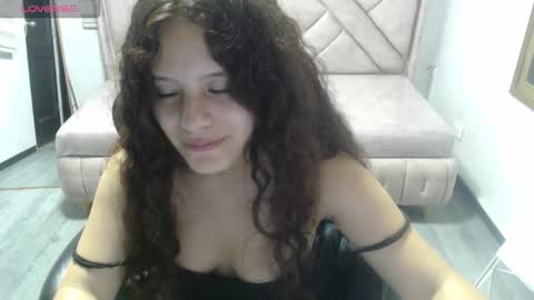 velvet_moon_v online show from 02/23/26, 07:44