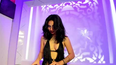 velvet  mystic online show from 05/05/26, 02:41