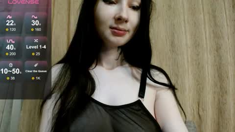 velvet_shadow online show from 10/15/25, 04:40