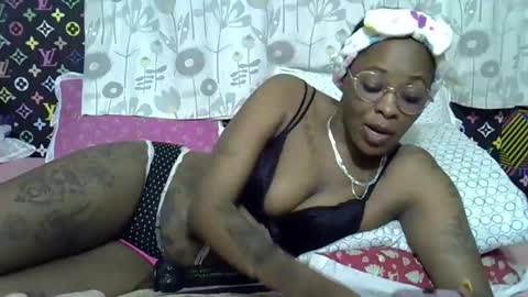 velvet online show from 09/10/25, 09:15