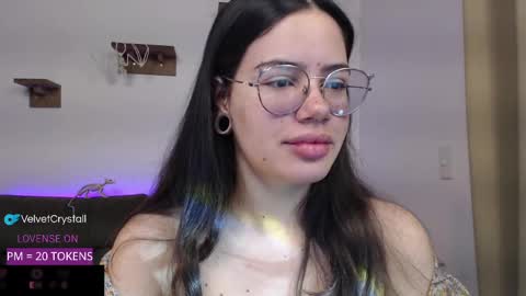 Snapshot of velvetcrystal chatting on 10/05/25, 05:50 Crystal PVT OPEN online show from 10/05/25, 05:50
