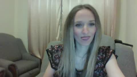 Snapshot of velvetintuition chatting on 05/13/26, 08:49 velvetintuition online show from 05/13/26, 08:49