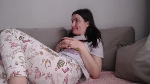 velvetmoon123 online show from 02/18/26, 09:27