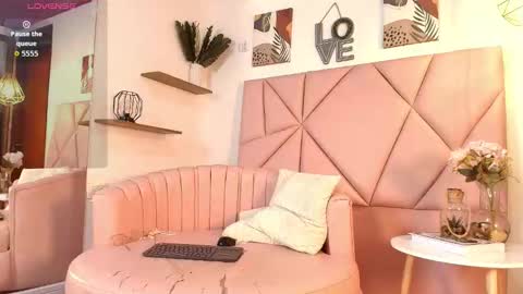 Velvet Nami online show from 02/21/26, 12:06