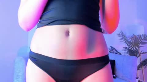 Snapshot of velvetnoir__ chatting on 06/04/26, 11:16 online show from 06/04/26, 11:16