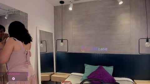 velvettease_ online show from 11/30/25, 12:42