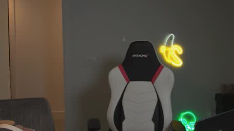 VelvetTGirl online show from 03/07/26, 03:58