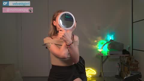 VelvetTGirl online show from 04/19/26, 05:40