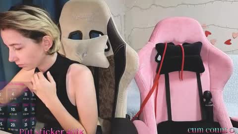 CLEOshort hair  TIna long hair  online show from 09/14/25, 05:23