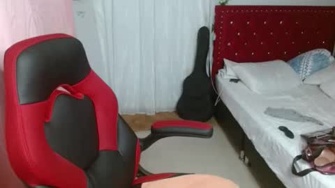 venecasexy44 online show from 11/05/25, 09:42