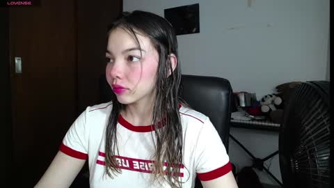 Venelope 3 online show from 01/09/25, 02:11