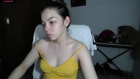 Venelope 3 online show from 03/11/25, 02:10