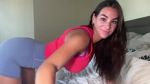Venessa online show from 06/17/26, 01:12
