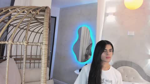 VENUS online show from 02/18/25, 11:44