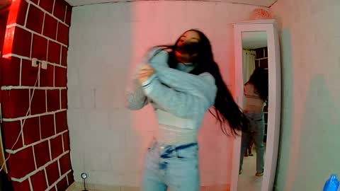 emily independent account  MY conextion 1100 GTM  to  17hr GTM online show from 12/27/24, 12:29