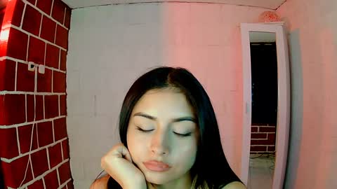 emily independent account  MY conextion 1100 GTM  to  17hr GTM online show from 12/29/24, 07:39