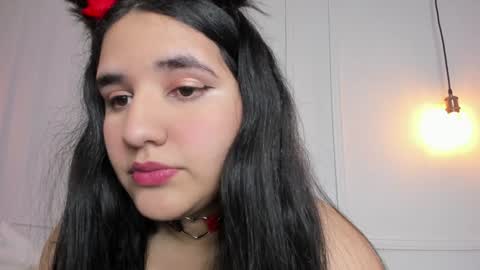 Snapshot of venus_naughty_1 chatting on 12/04/24, 10:57 Sofi online show from 12/04/24, 10:57