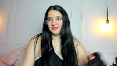 Snapshot of venus_naughty_1 chatting on 12/27/24, 09:39 Sofi online show from 12/27/24, 09:39