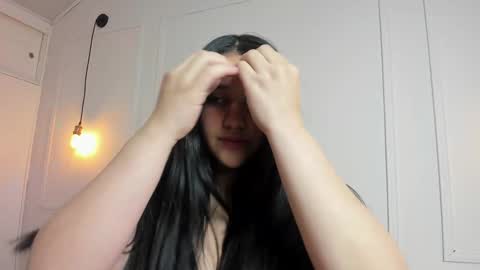 Snapshot of venus_naughty_1 chatting on 01/20/25, 11:35 Sofi online show from 01/20/25, 11:35