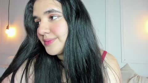Snapshot of venus_naughty_1 chatting on 01/21/25, 11:35 Sofi online show from 01/21/25, 11:35