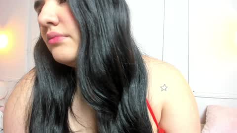 Snapshot of venus_naughty_1 chatting on 01/29/25, 12:02 Sofi online show from 01/29/25, 12:02