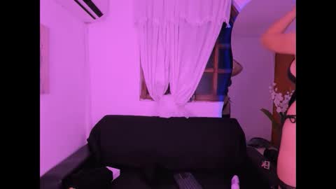 venus_velvet online show from 11/20/25, 08:25