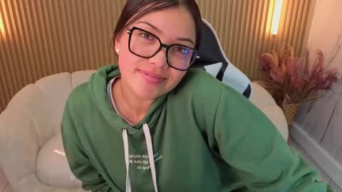 Venus  online show from 12/15/25, 12:53