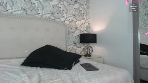 Venus  online show from 04/21/26, 12:00