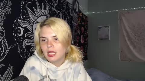 Snapshot of venusastar chatting on 09/16/25, 11:06 Miss Venus online show from 09/16/25, 11:06