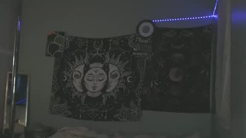 Snapshot of venusastar chatting on 10/18/25, 11:27 Miss Venus online show from 10/18/25, 11:27