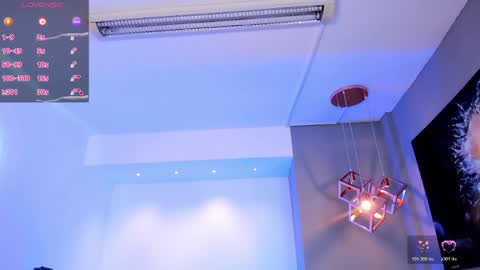 Venus Cooper Everyday From 1400 to 2200 Col Time online show from 04/22/26, 08:10