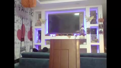 VENUSINA07 online show from 10/19/25, 06:47