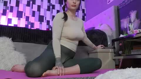 venusinylons online show from 03/29/26, 03:34