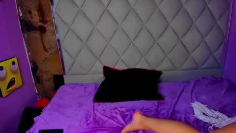 Snapshot of venusowen_ chatting on 01/28/25, 07:53 Venusowen online show from 01/28/25, 07:53