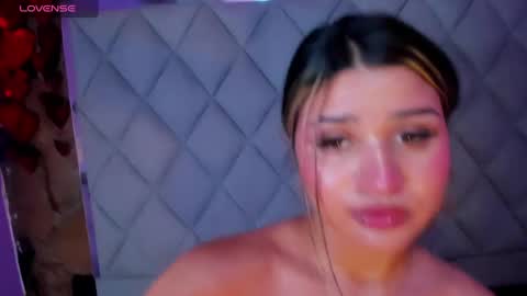 Snapshot of venusowen_ chatting on 02/26/25, 06:54 Venusowen online show from 02/26/25, 06:54