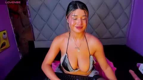 Snapshot of venusowen_ chatting on 02/27/25, 03:59 Venusowen online show from 02/27/25, 03:59