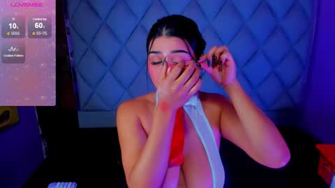 Snapshot of venusowen_ chatting on 10/04/25, 02:48 Venusowen online show from 10/04/25, 02:48