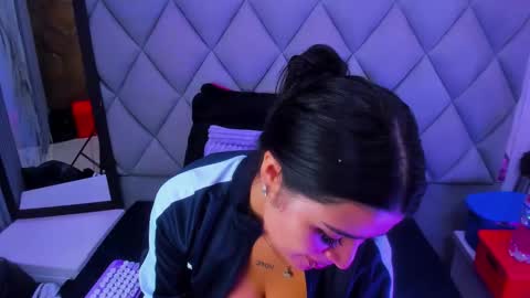 Venusowen  online show from 01/17/26, 01:38