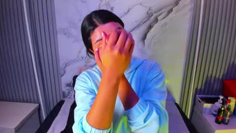 Venusowen  online show from 03/27/26, 01:00