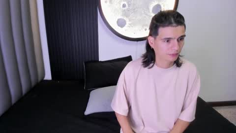 venuss09 online show from 10/10/25, 09:25