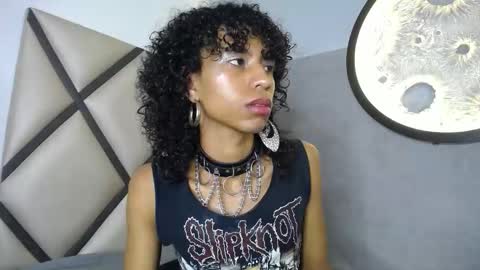 Snapshot of venuss_03 chatting on 01/17/26, 03:44 venuss_03 online show from 01/17/26, 03:44