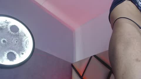 venuss_03 online show from 04/26/26, 03:37