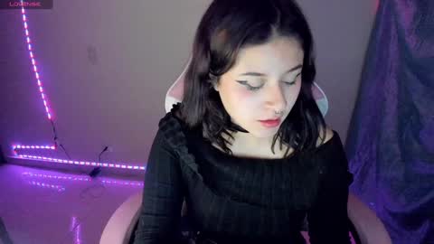 Snapshot of venussx_x chatting on 12/11/24, 12:44 Venus MY BDAY 29 SEPT online show from 12/11/24, 12:44