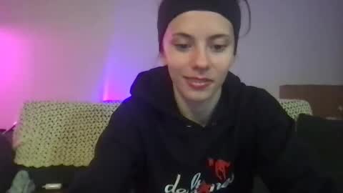 Snapshot of venustheflytrap chatting on 11/14/25, 09:19 venustheflytrap online show from 11/14/25, 09:19