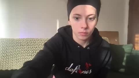 Snapshot of venustheflytrap chatting on 11/14/25, 09:24 venustheflytrap online show from 11/14/25, 09:24